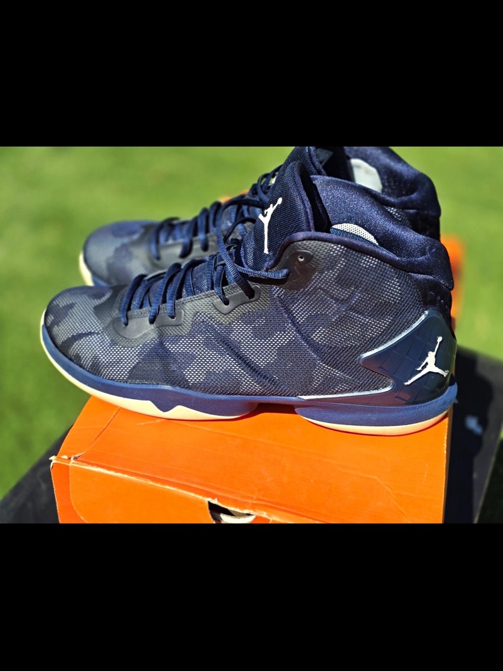 Air Jordan Men’s Navy Blue Basketball Shoes Navy blue camo Jordan’s size 13